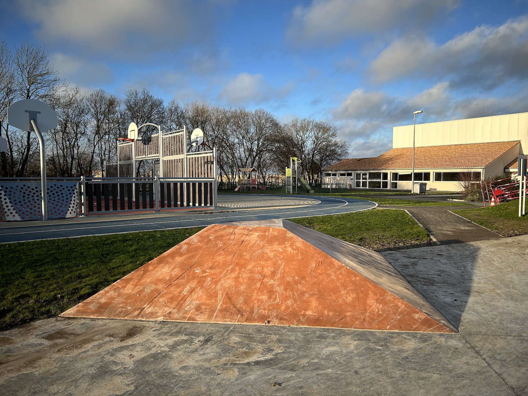 Saint-Jean-de-Liversay skatepark